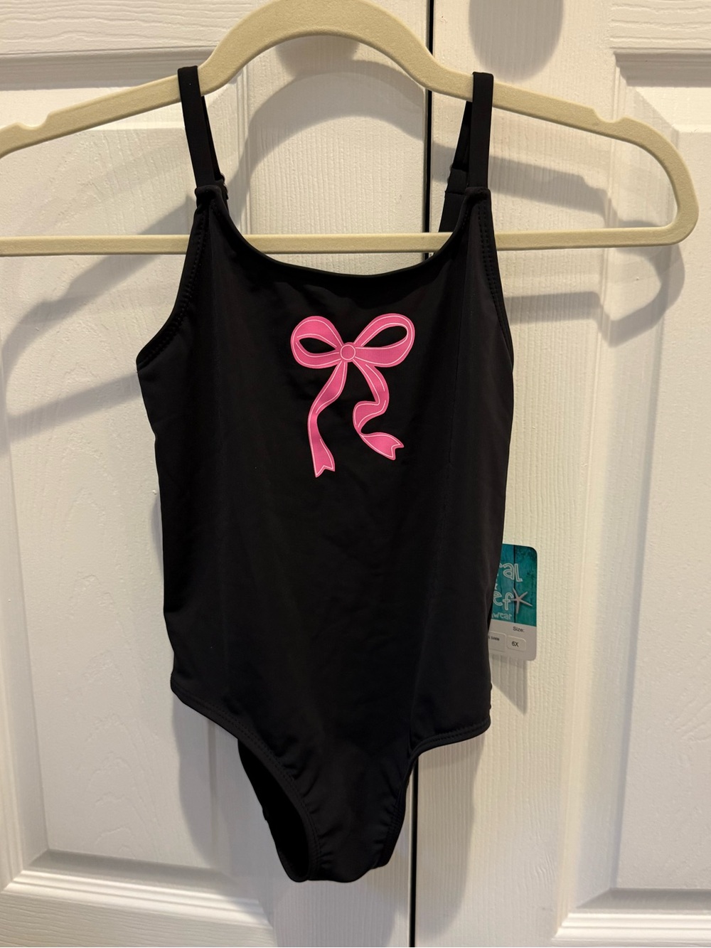 New w Tags Coral & Reef Emrald Black 1
Pc Swimsuit w Pink Bow Sz 6X